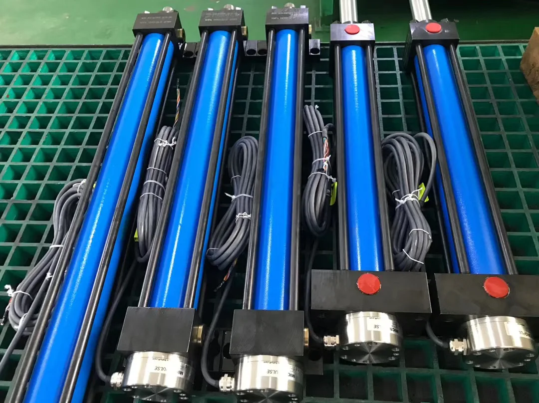 цилиндр рулевой тяги